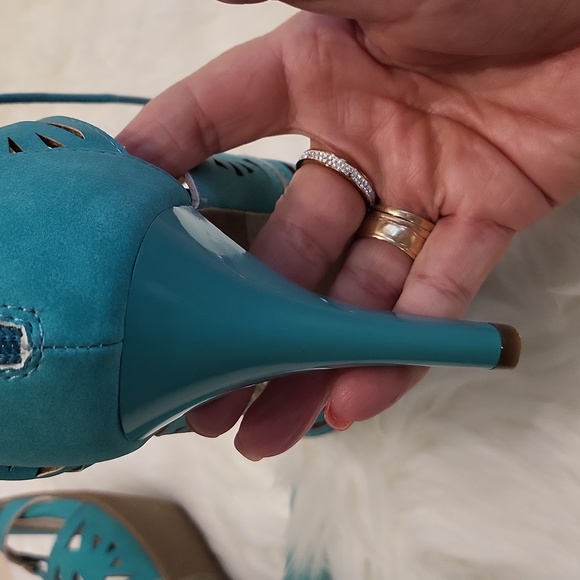 Open toed lace up shoes - Picture 5 of 9